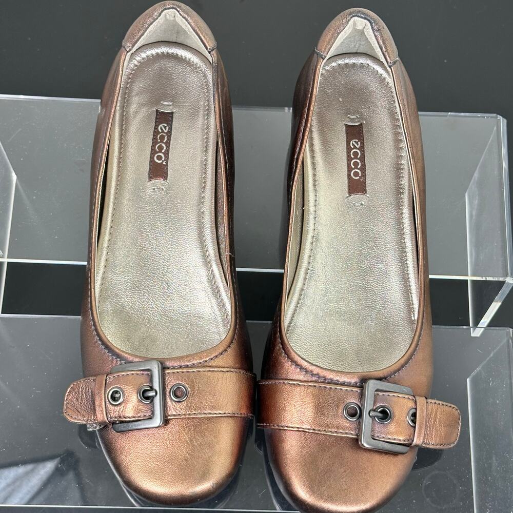 ECCO Women Metallic Bronze Leather Buckle Ballet Flats Size 7.5 EU 38 - Picture 4 of 12